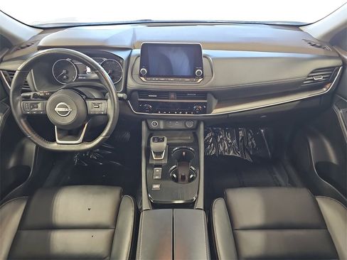 Used 2023 Nissan Rogue SV w/ SV Premium B Package image 9