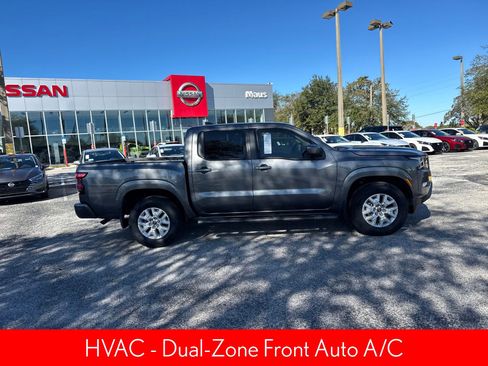 Certified 2022 Nissan Frontier SV image 4