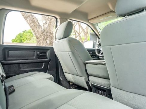 Used 2015 RAM 2500 Tradesman w/ Chrome Appearance Group image 39