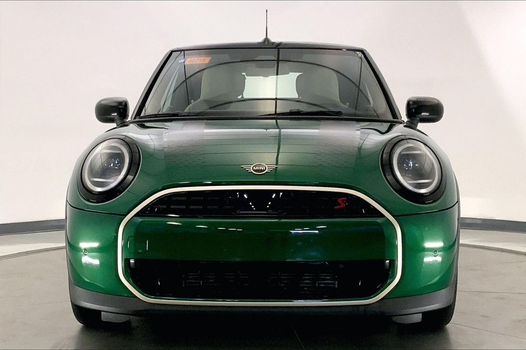 Used 2026 MINI Cooper S FWD image 2