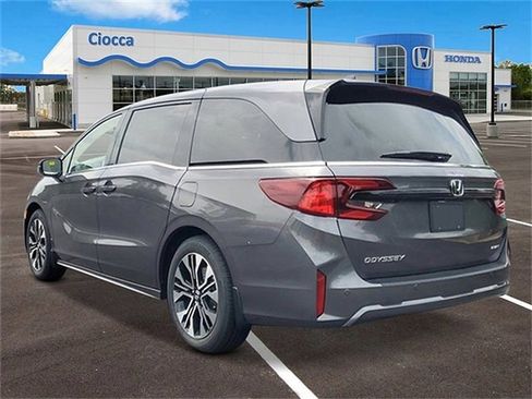 New 2026 Honda Odyssey Elite image 2
