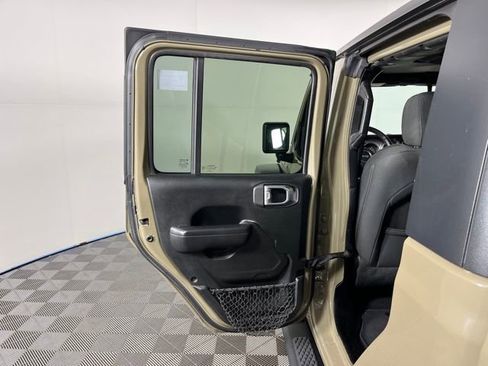 Used 2020 Jeep Gladiator Sport w/ Quick Order Package 24S AWD/4WD image 34