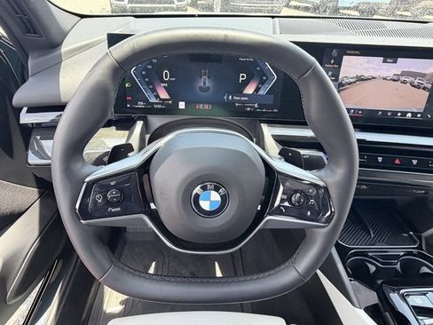 Used 2025 BMW 530i RWD image 24