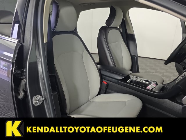 Used 2019 Ford Fusion SE w/ Equipment Group 151A FWD image 28