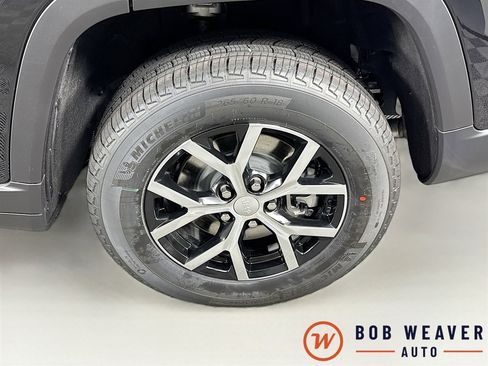 New 2025 Jeep Grand Cherokee L Limited w/ Trailer Tow Package image 34