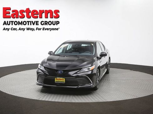 Used 2022 Toyota Camry XLE image 53