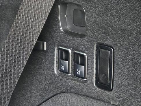 Used 2013 Mercedes-Benz GL 450 4MATIC image 35