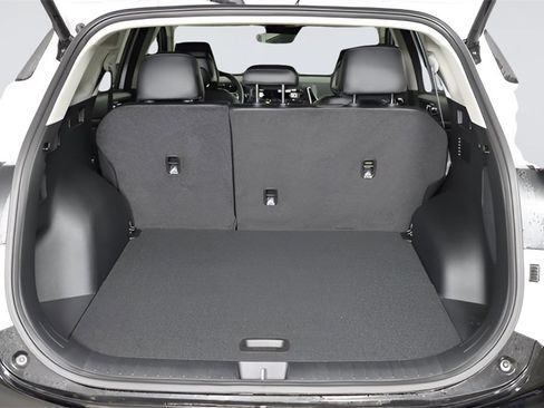 Used 2024 Kia Sportage SX image 28