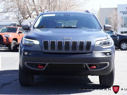 Used 2019 Jeep Cherokee Trailhawk w/ Cold Weather Group image 16