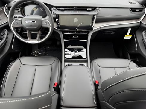 New 2026 Jeep Grand Cherokee L Limited AWD/4WD image 14