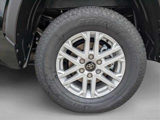 Used 2025 Toyota Tundra SR5 w/ SR5 Premium Package RWD image 10