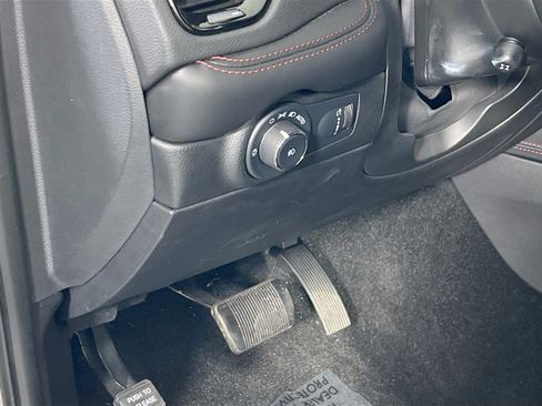 Used 2022 Dodge Durango R/T AWD/4WD image 10