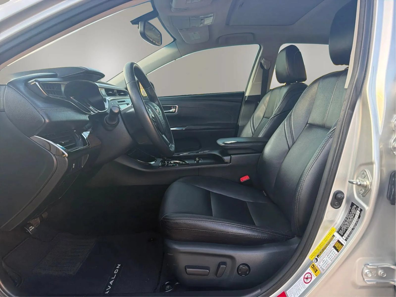 Used 2013 Toyota Avalon XLE Premium FWD image 11