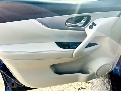 Used 2020 Nissan Rogue Sport SL image 24