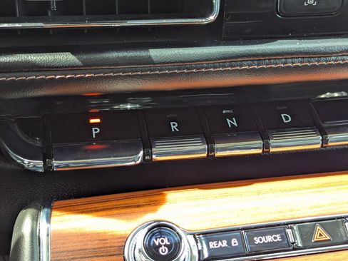 Used 2020 Lincoln Aviator Reserve w/ Equipment Group 202A AWD/4WD image 20