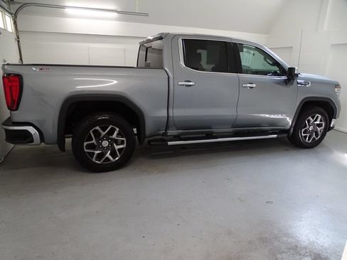 Used 2023 GMC Sierra 1500 SLT w/ SLT Premium Plus Package AWD/4WD image 25