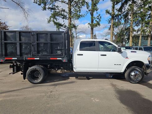 Used 2023 RAM 3500 SLT w/ Quick Order Package 2YG SLT image 8