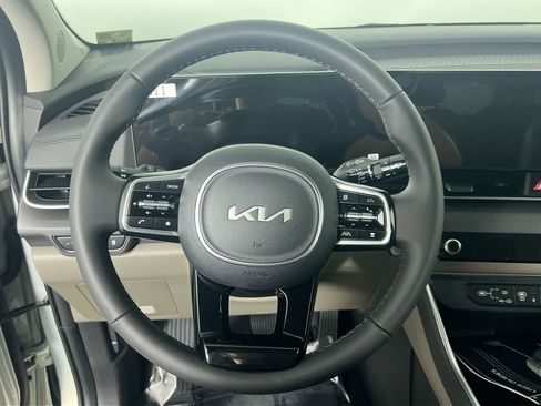 New 2026 Kia Carnival EX image 16