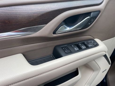 Used 2021 GMC Yukon Denali w/ Denali Premium Package image 23