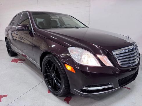 Used 2013 Mercedes-Benz E 350 4MATIC Sedan image 1