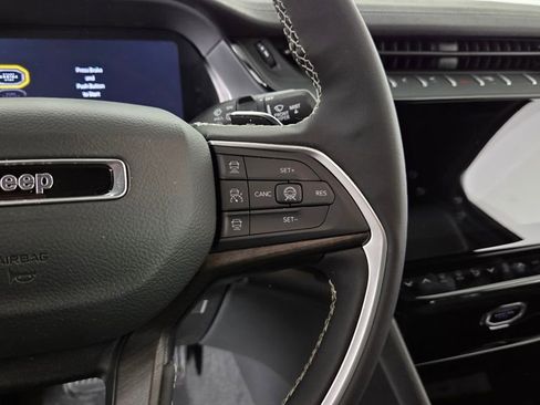 New 2026 Jeep Grand Cherokee Limited image 17