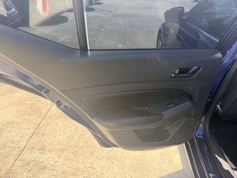 Used 2024 Nissan Altima 2.5 S FWD image 13