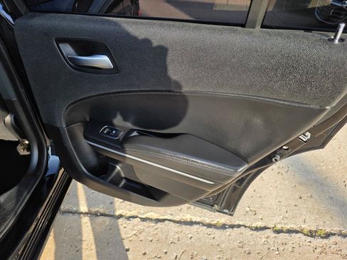 Used 2022 Dodge Charger SXT w/ Leather Interior Group RWD image 21