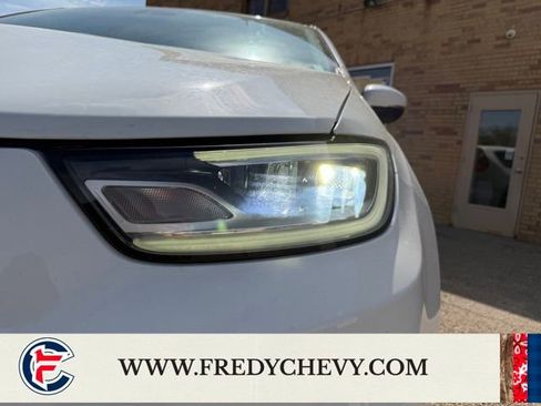 Used 2023 Chrysler Pacifica Touring-L FWD image 31