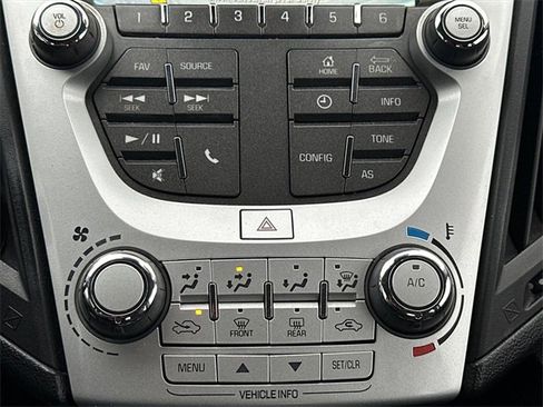 Used 2017 Chevrolet Equinox LS image 22