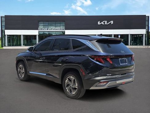 Used 2025 Hyundai Tucson Blue AWD/4WD image 3