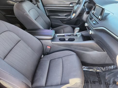Used 2022 Nissan Altima 2.5 S image 13