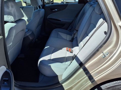 Used 2025 Chevrolet Malibu LS image 16