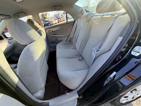 Used 2010 Toyota Corolla LE FWD image 29