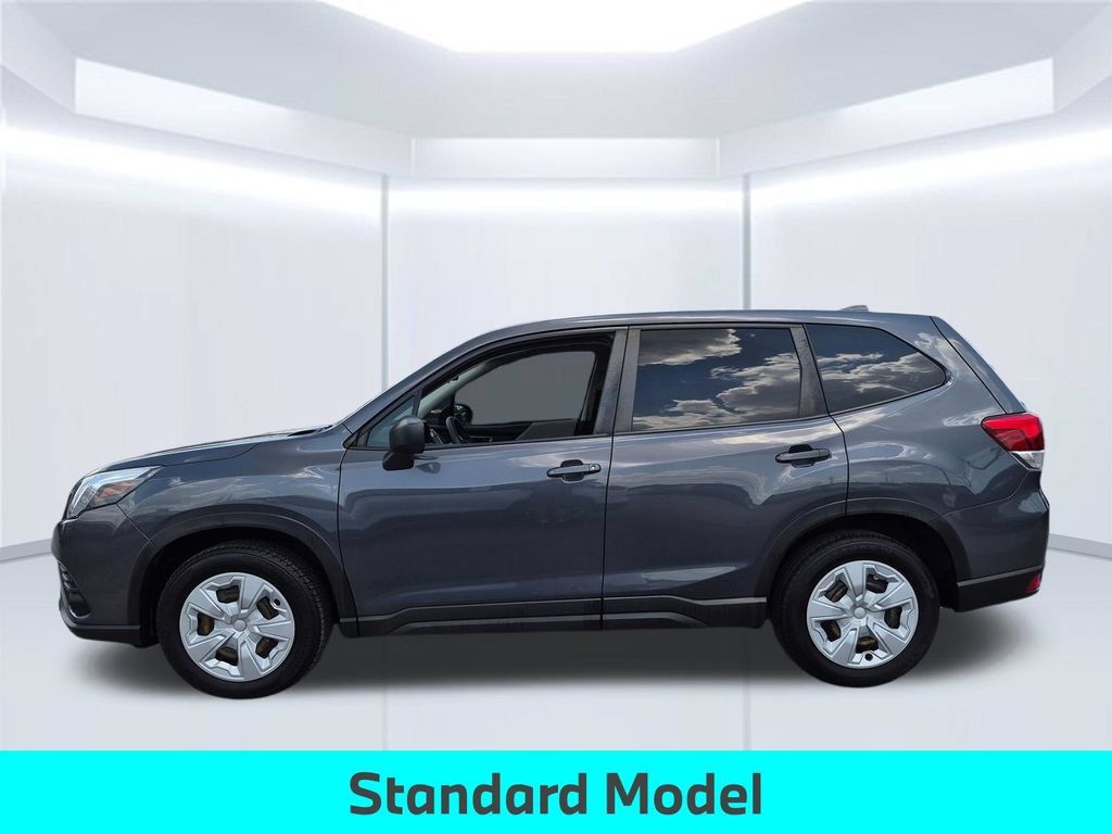 Used 2023 Subaru Forester AWD/4WD image 2