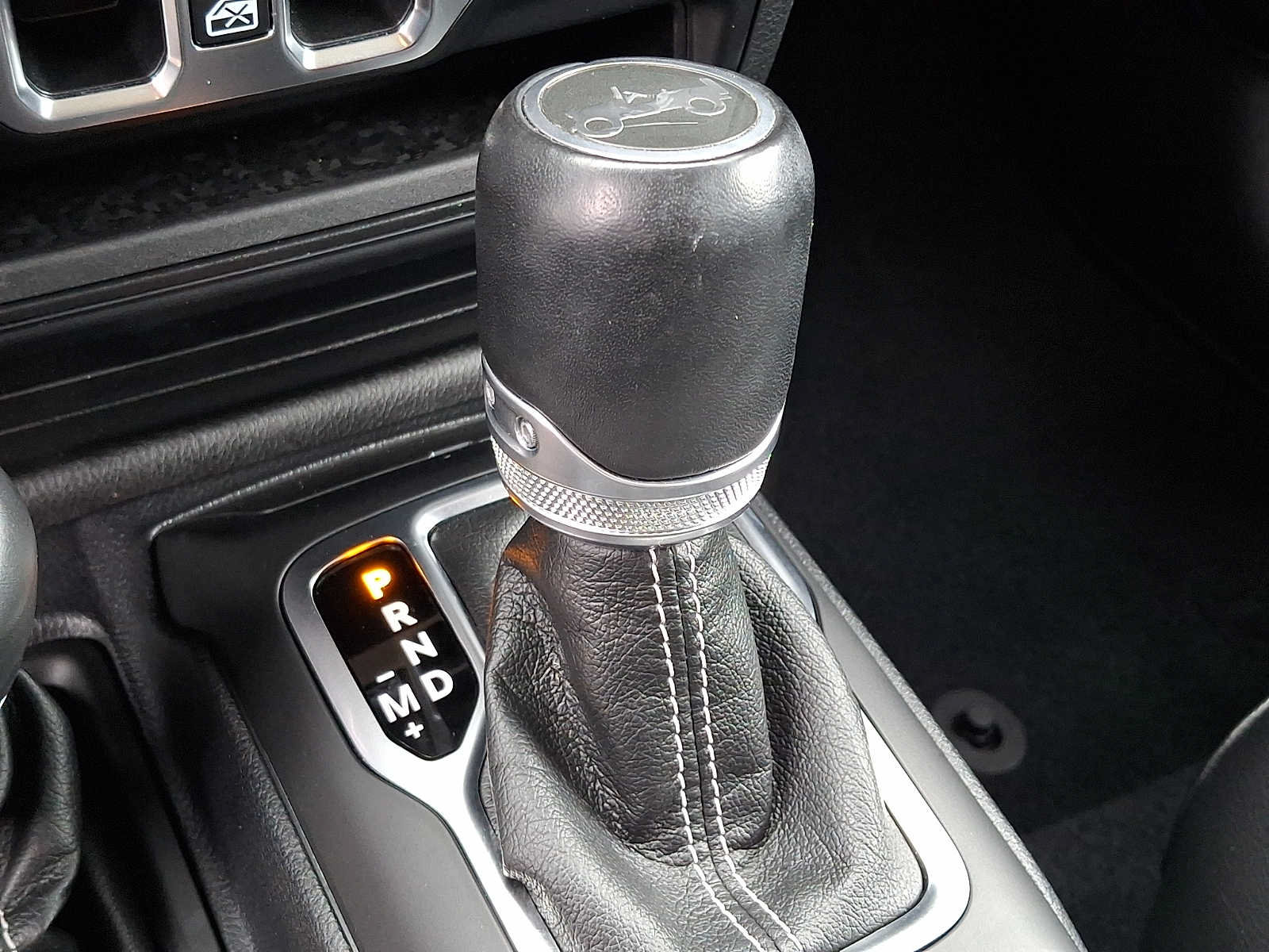 Used 2020 Jeep Wrangler Unlimited Sahara AWD/4WD image 14