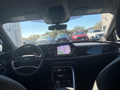 Certified 2025 Audi Q5 Premium w/ Convenience Package image 18