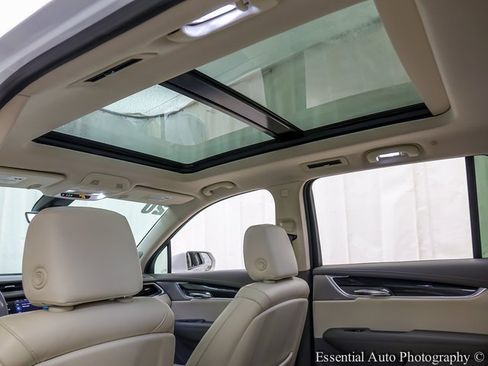 Used 2020 Cadillac XT6 Premium Luxury image 13