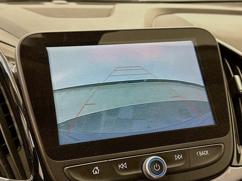 Used 2018 Chevrolet Volt LT w/ Comfort Package FWD image 23