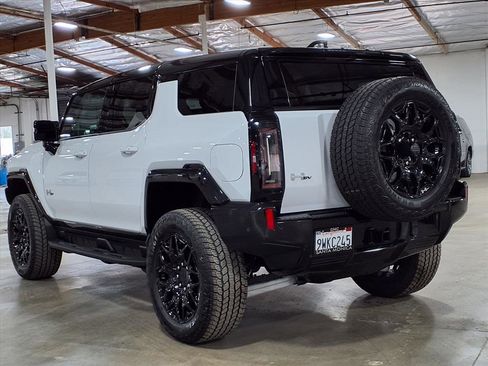 Used 2026 GMC Hummer EV SUV image 8
