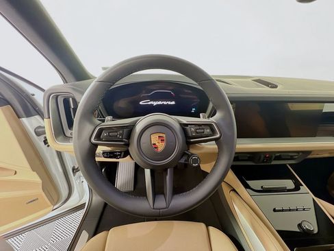 New 2026 Porsche Cayenne image 12