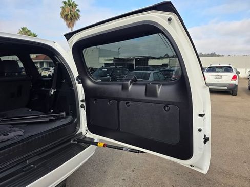 Used 2021 Lexus GX 460 Premium w/ Premium Package AWD/4WD image 15