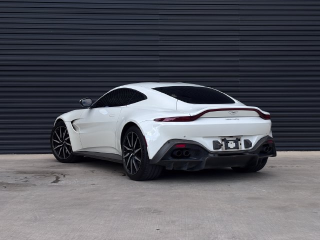 Used 2020 Aston Martin V8 Vantage Coupe RWD image 3