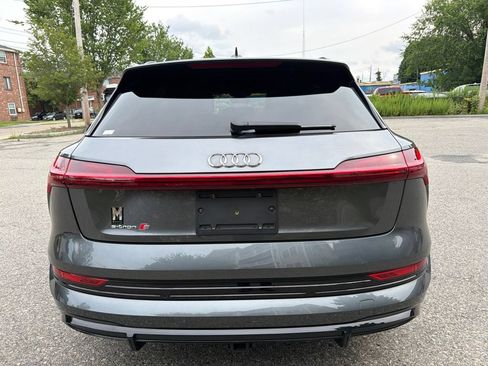 Used 2023 Audi e-tron S Prestige AWD/4WD image 6