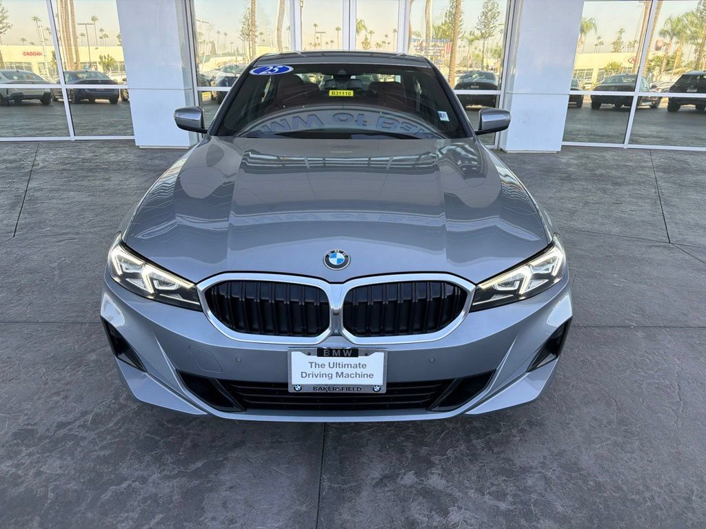 Used 2025 BMW 330i Sedan w/ Premium Package RWD image 2