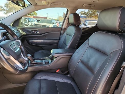 Used 2019 GMC Acadia SLT image 13