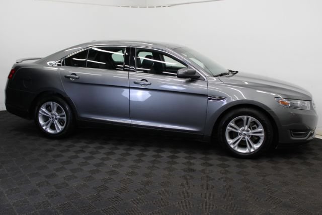 Used 2013 Ford Taurus SEL FWD image 4