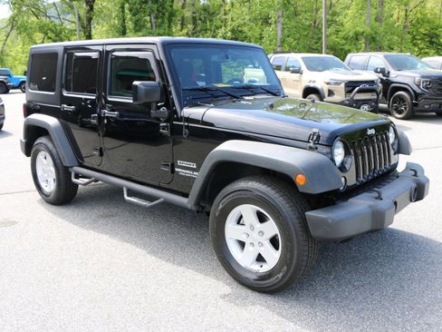 Used 2017 Jeep Wrangler Unlimited Sport w/ Quick Order Package 24S AWD/4WD image 9