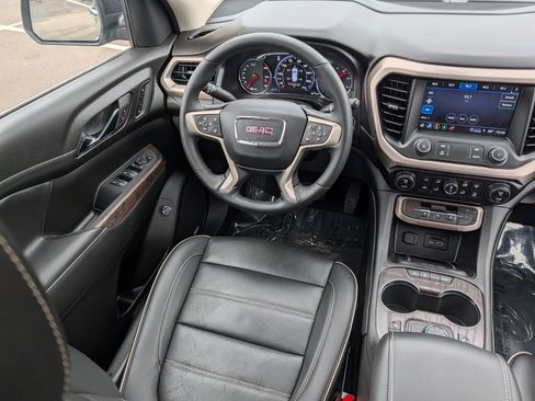 Used 2023 GMC Acadia Denali w/ Black Diamond Edition image 11