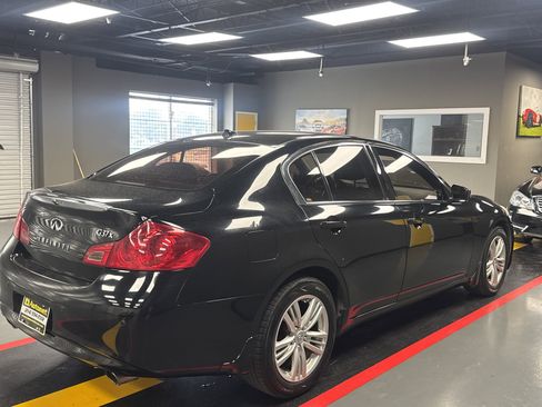 Used 2011 INFINITI G37 x Sedan w/ Premium Pkg AWD/4WD image 6