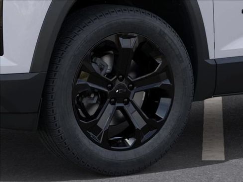 New 2026 Chevrolet Equinox LT w/ Convenience Package II AWD/4WD image 9